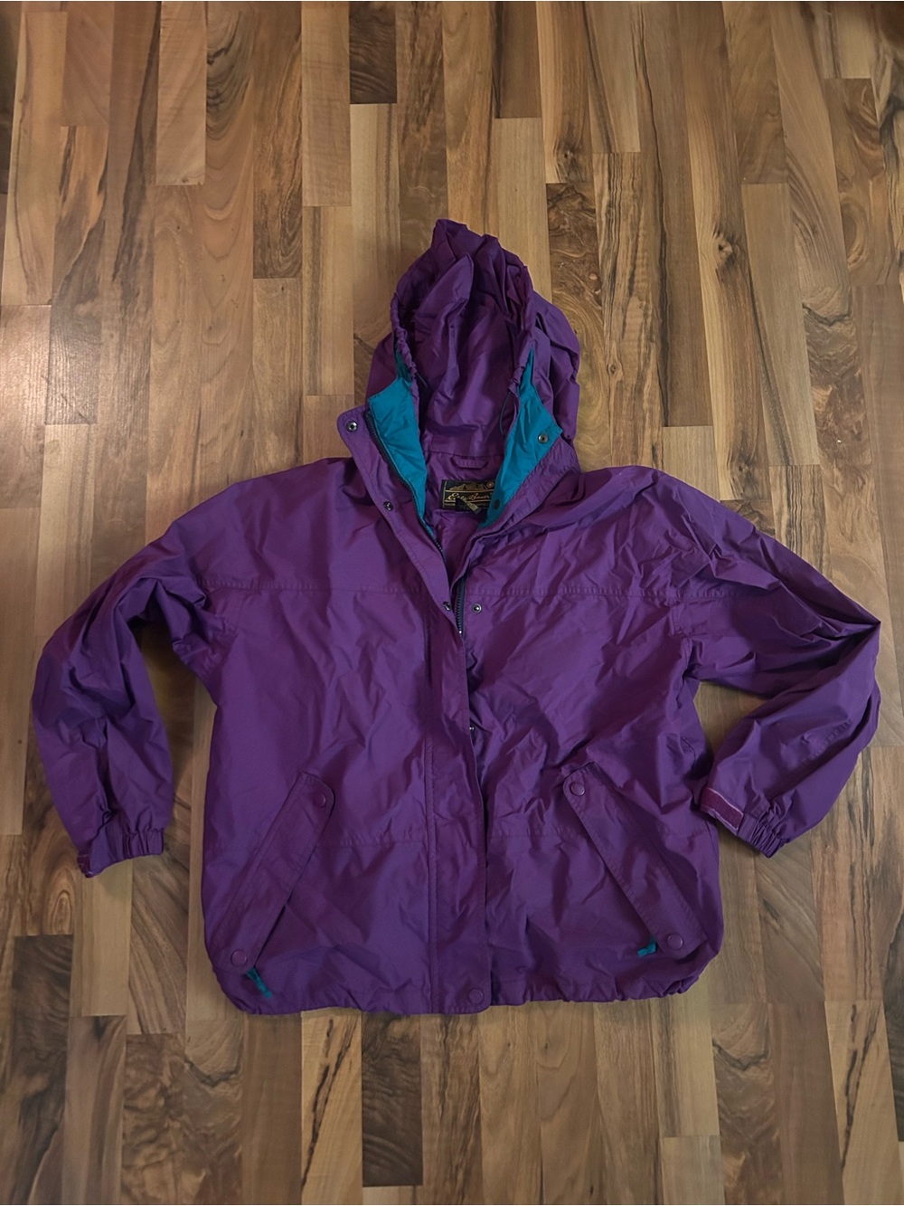 Vintage Eddie Bauer Women’s Purple Hooded Jacket L Zip Snap windbreaker Outdoor